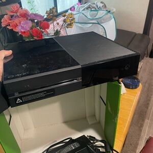 Black Gaming Console/ Xbox 1